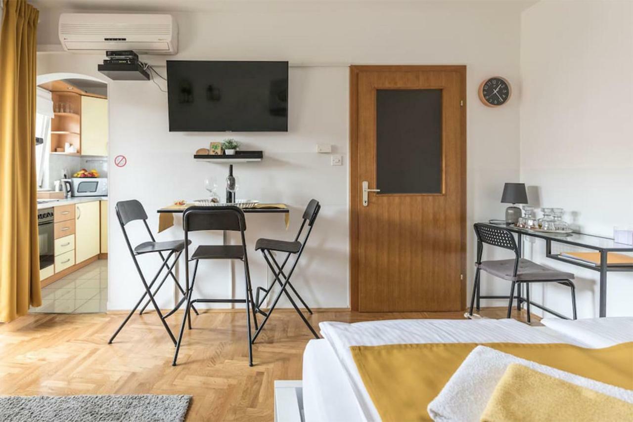Studio Apartman Comodo Загреб Екстериор снимка